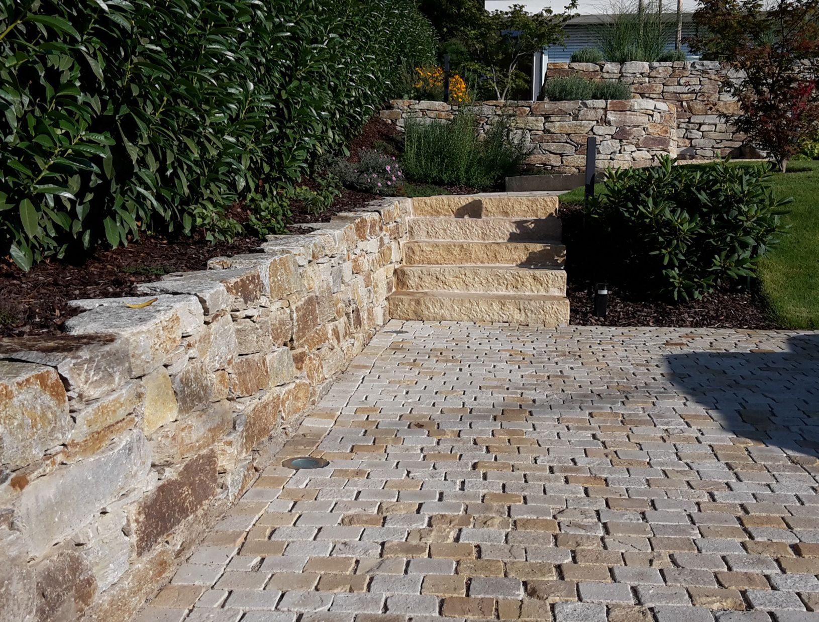 Natursteine im Garten 
