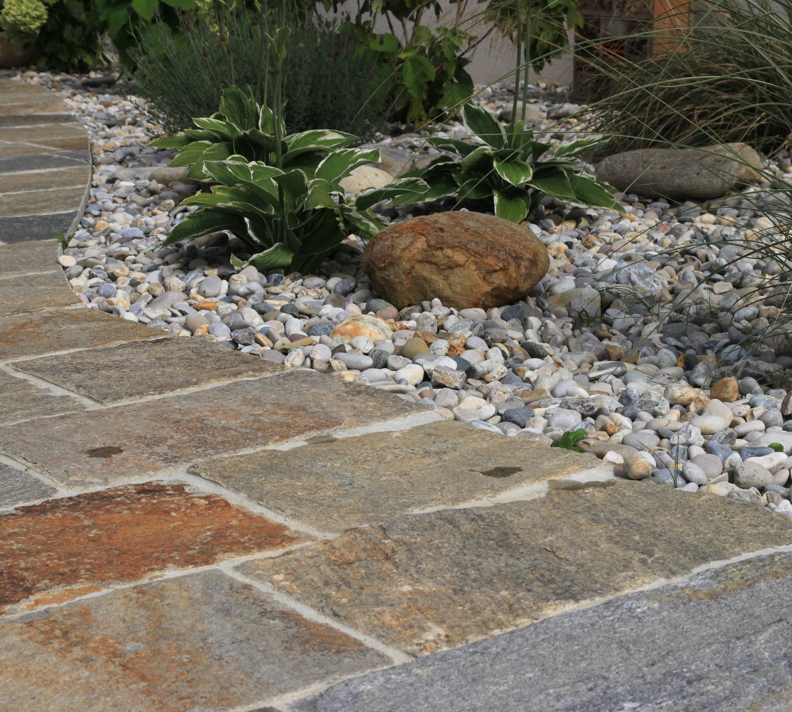 Natursteine im Garten 