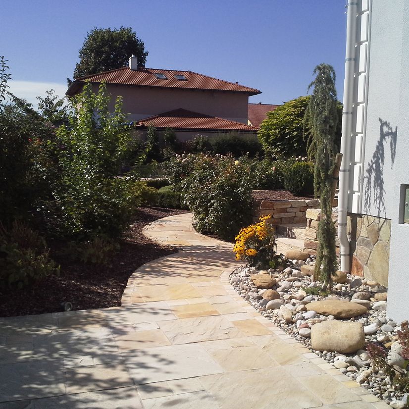 Natursteine im Garten 