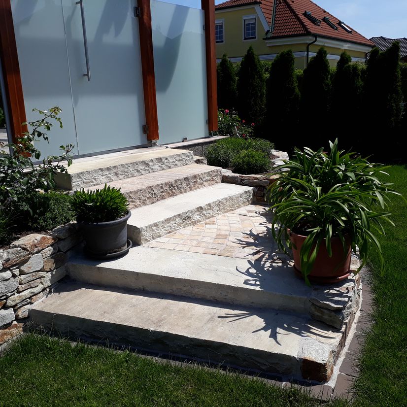 Natursteine im Garten 